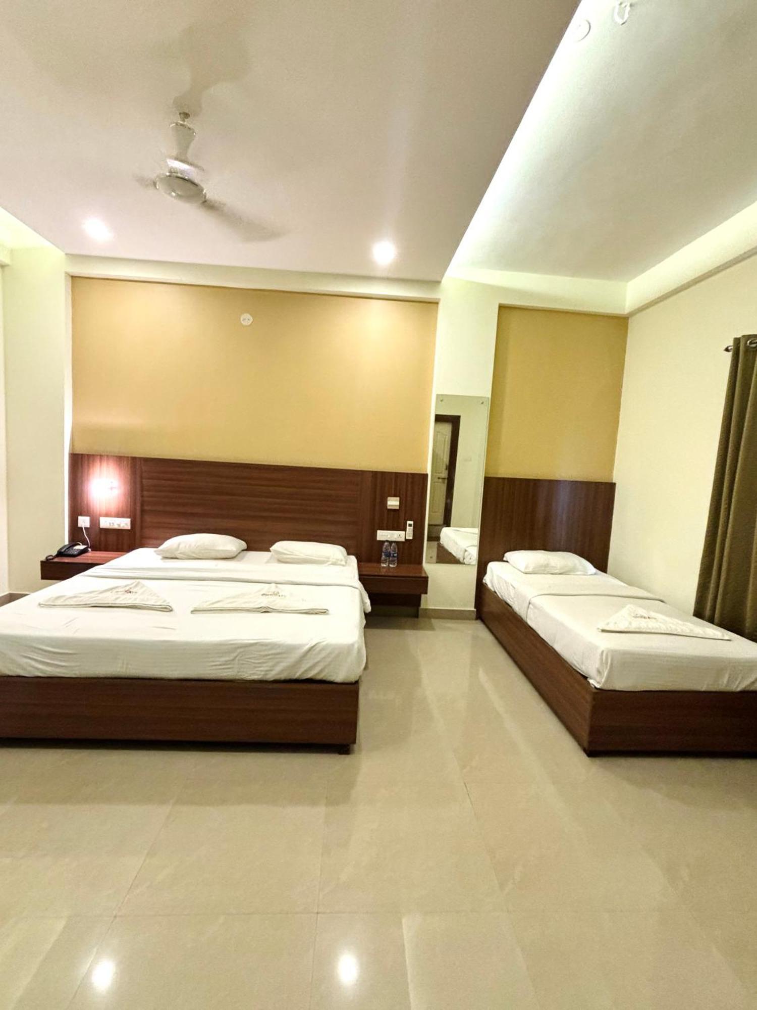 Citywalk Residency Hotel 2*