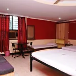 Hotel Highland Residency