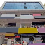 Oyo Flagship 81436 Palace Lodge