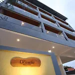 The Oceanic Beach Front - Beach Hotel