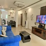 305 Home Stay