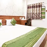 Treebo Comforts Inn, University Road Deralakatte