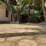 2 Bhk House, On Premise Parking, Upto 10 Guests