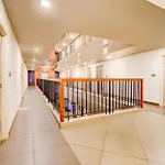Super Townhouse Oak Mangalore