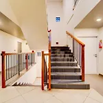 Super Townhouse Oak Mangalore