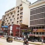 Hotel Navratna Palace