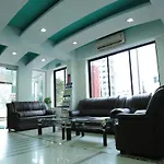 Oyo Rooms Father Mullers Road