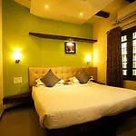 Hotel Malabar Regency