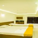 Hotel Karuna Residency