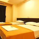 Cosmo Lodge