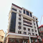 Oyo 10632 Hotel Brigade Royal