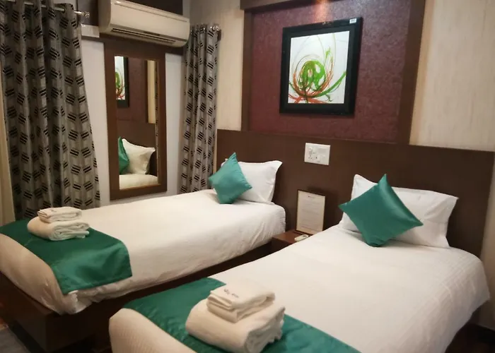 Square Suite