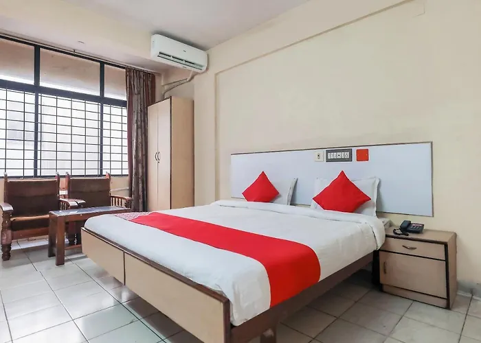 Oyo Hotel Hindustan Deluxe
