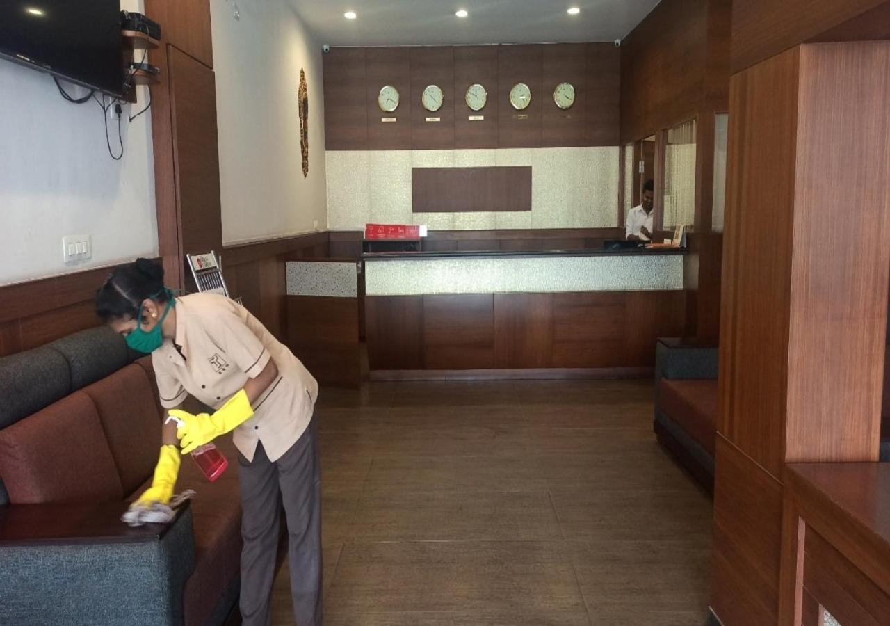 Hotel Traders - Kankanady,