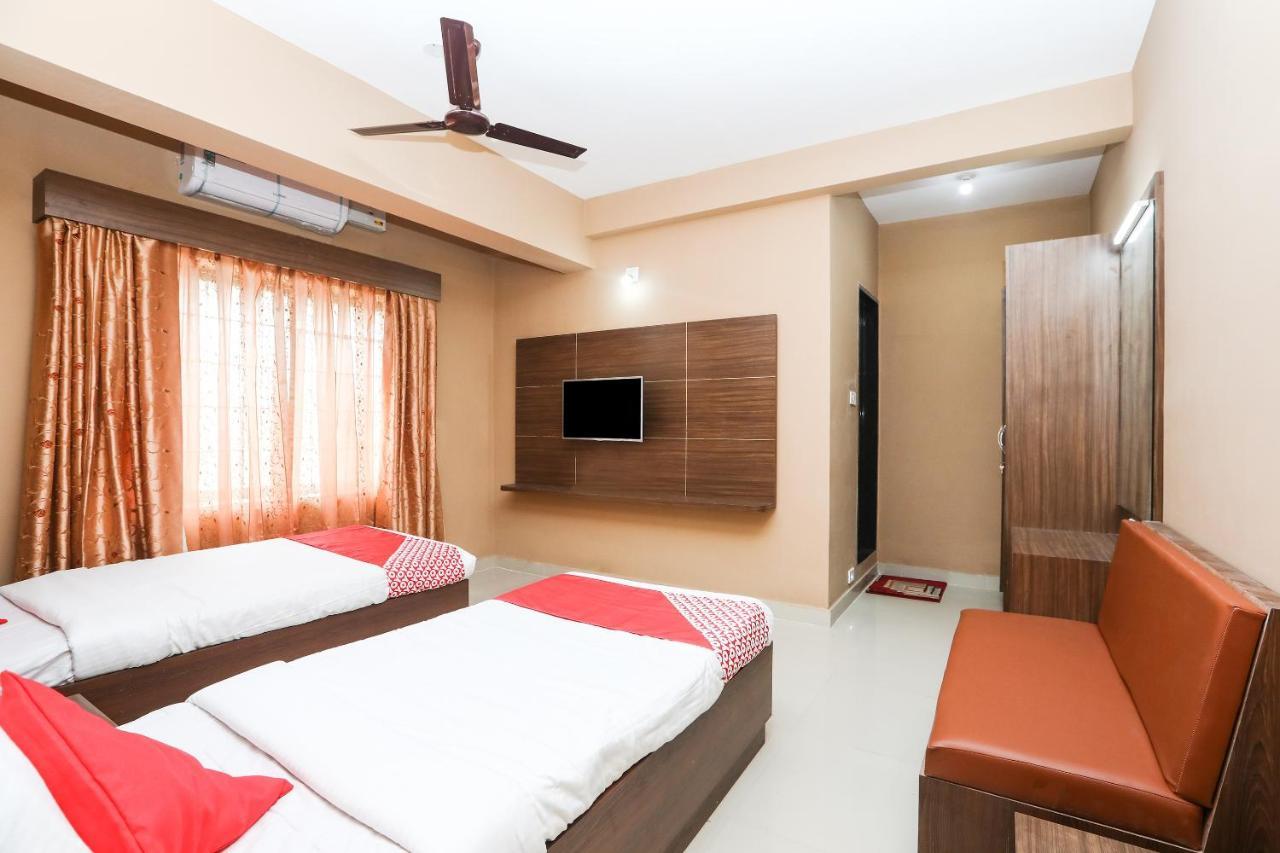 Oyo 17106 Royal 3* Mangalore