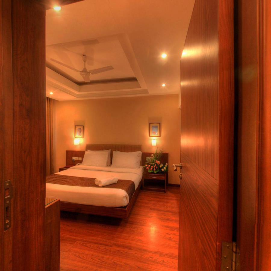 Deepa Comforts Hotel 4*