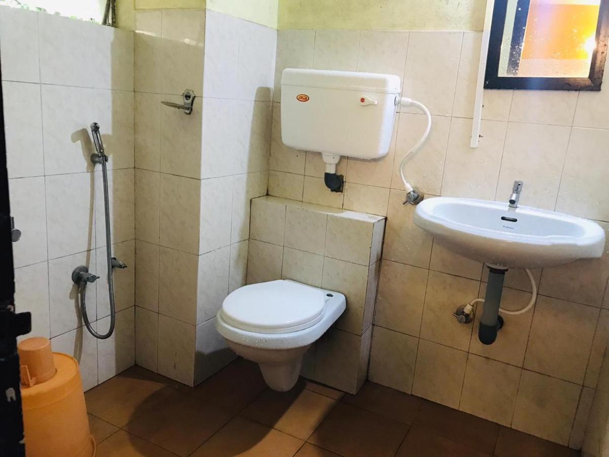 Hotel Royal - Opp Sdm Law College Mg Road