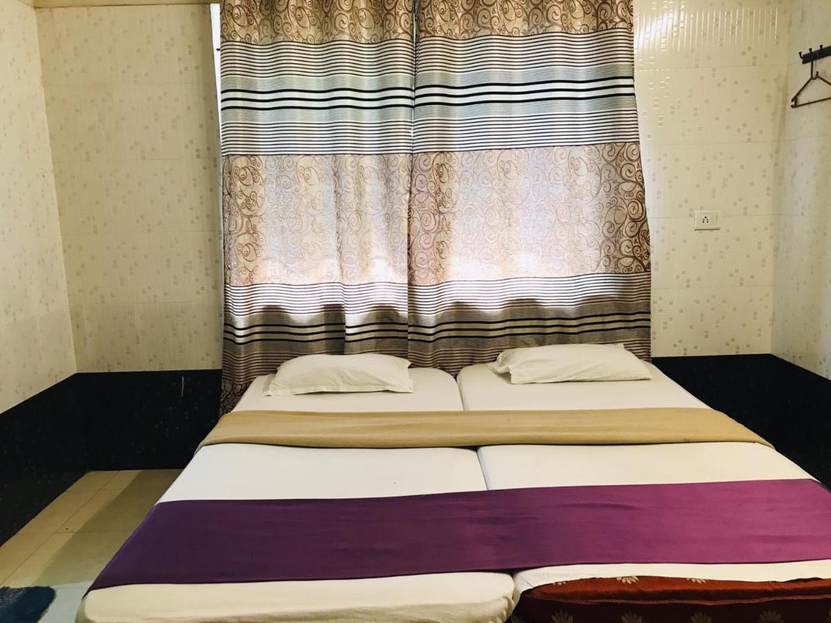 Hotel Royal - Opp Sdm Law College Mg Road 3*