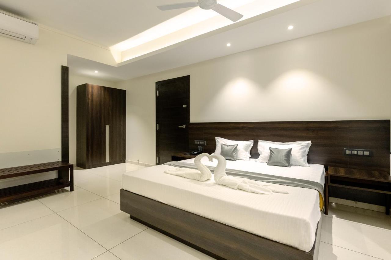 Paramount & Service Mangalore