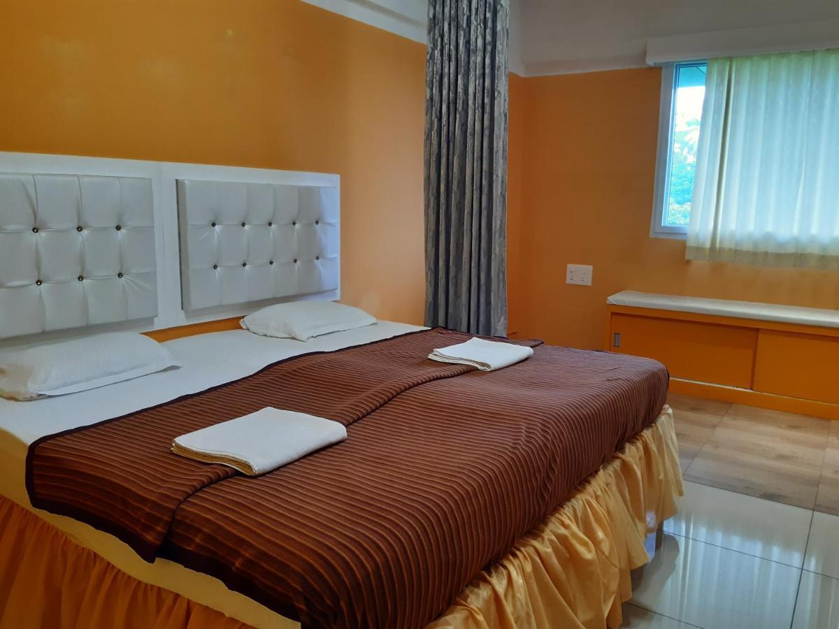 Niasha Hotel 5*