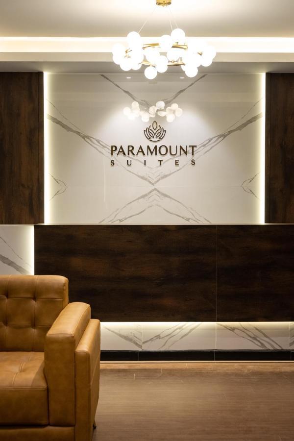 Paramount & Service Hotel *