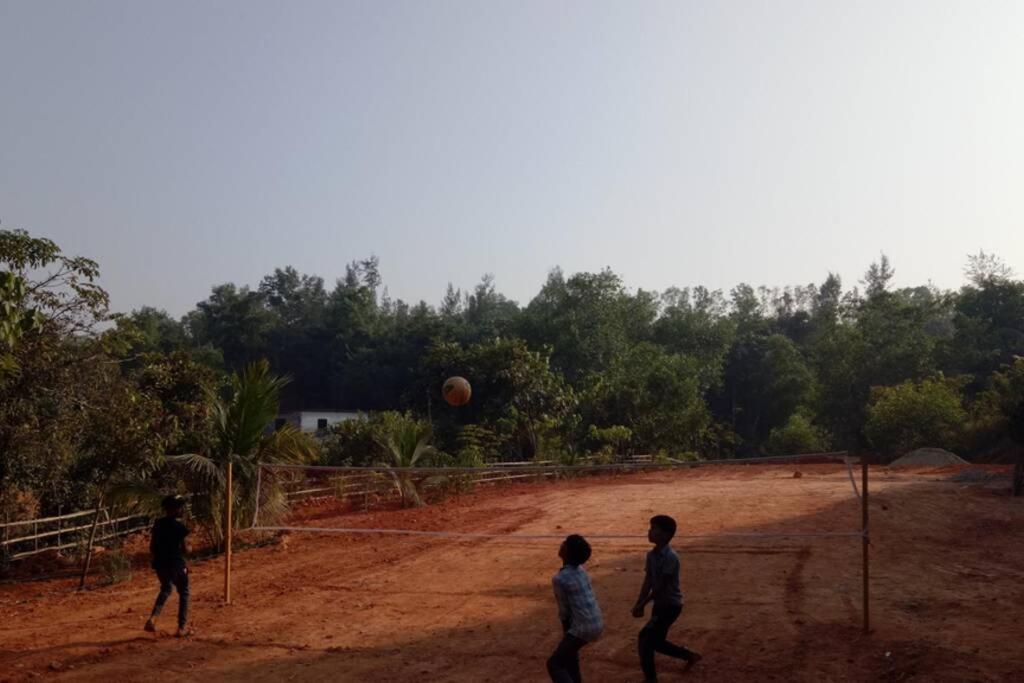 Nidhivana Farms & Resort, Bakrebail-salethoor Rd, Apartment