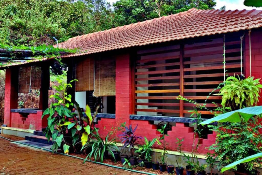 Apartment Nidhivana Farms & Resort, Bakrebail-salethoor Rd, *