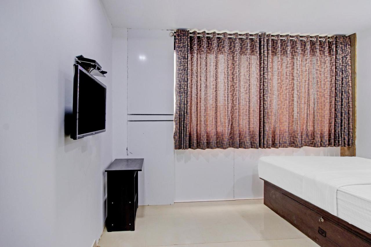 Oyo Flagship 81436 Palace 3*
