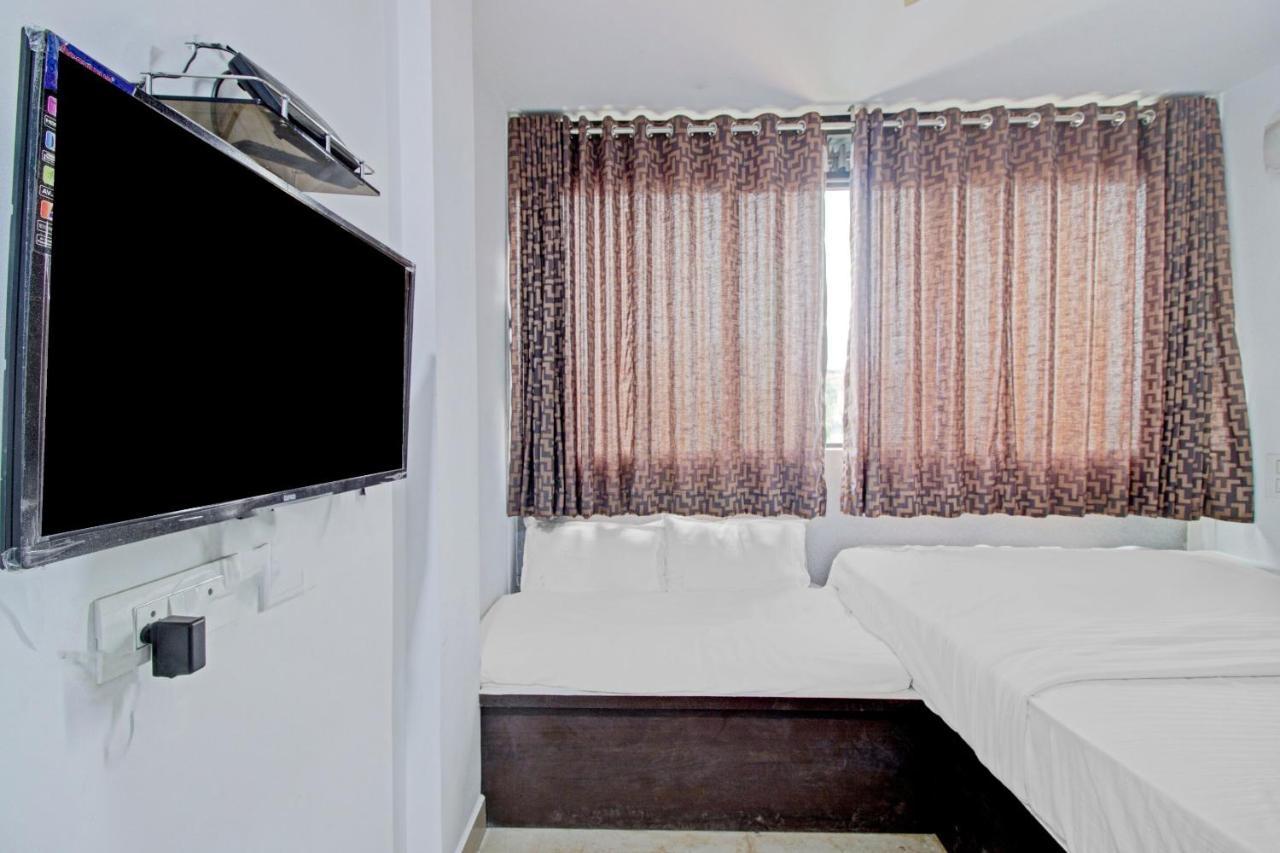 Oyo Flagship 81436 Palace 3*