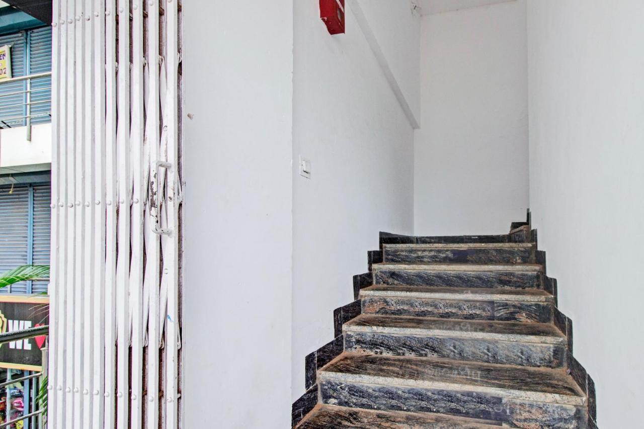 Hotel Oyo Flagship 81436 Palace 3*