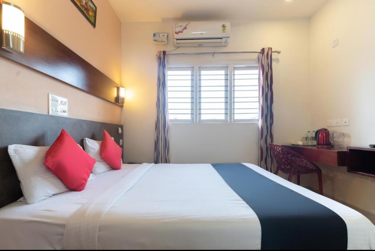 Hotel Falnir Palace Mangalore