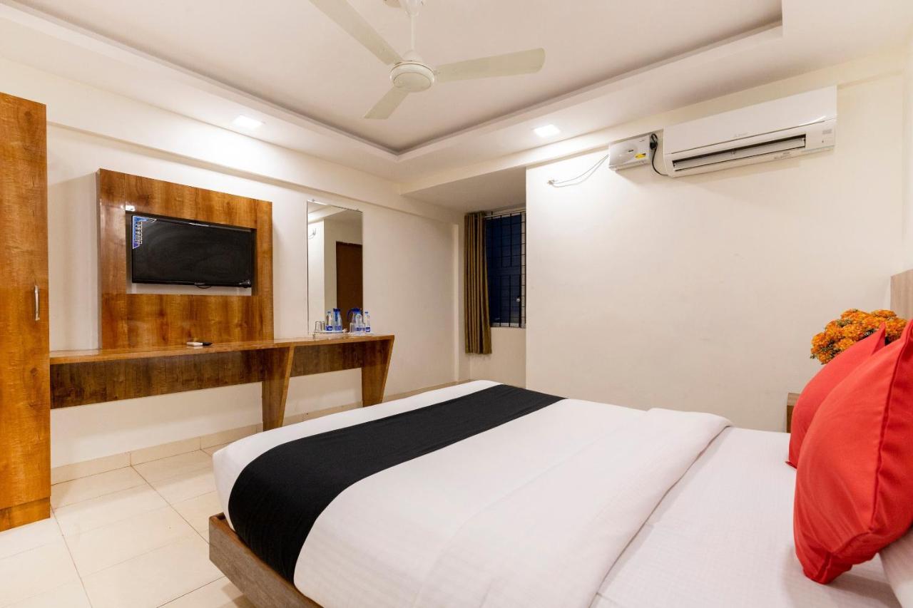 Capital O 49120 Ak International Hotel Mangalore
