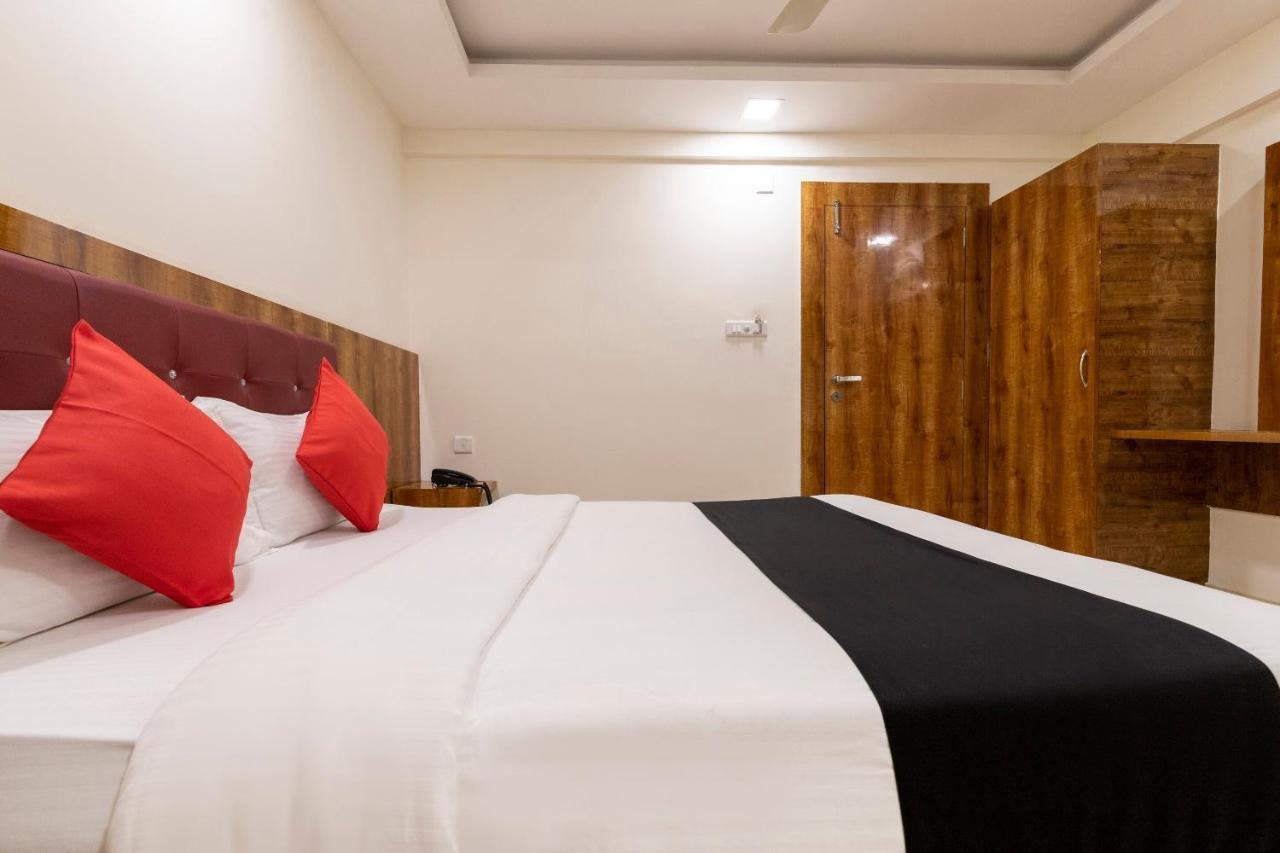 Hotel Capital O 49120 Ak International 3*