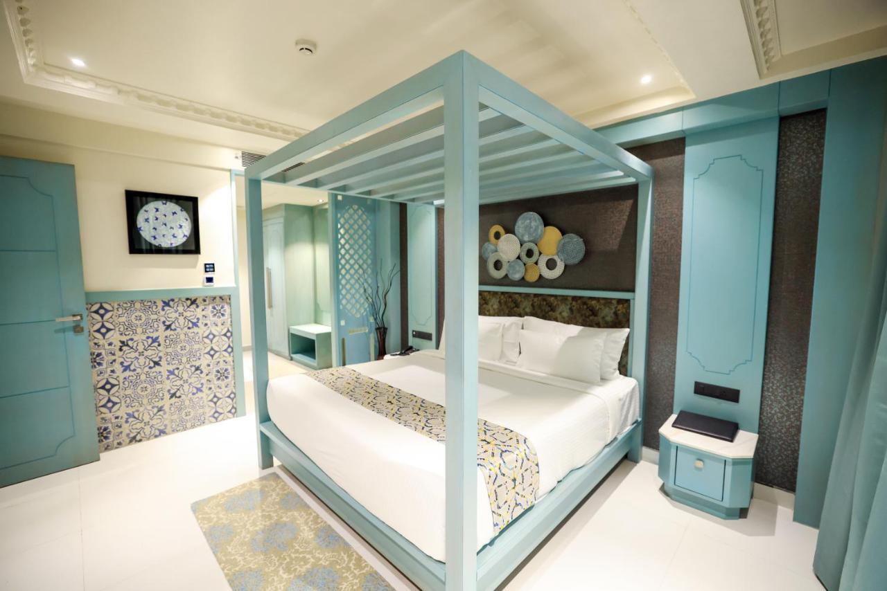Aj Grand Hotel