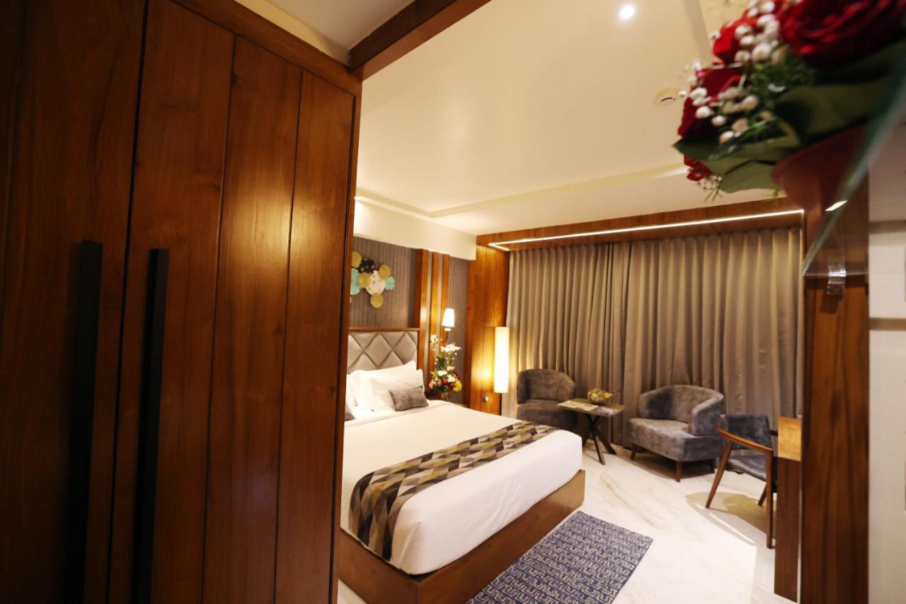 Aj Grand 4*