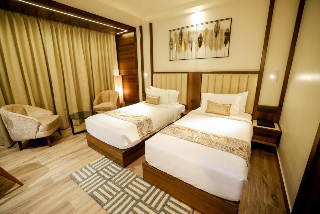 Aj Grand Hotel