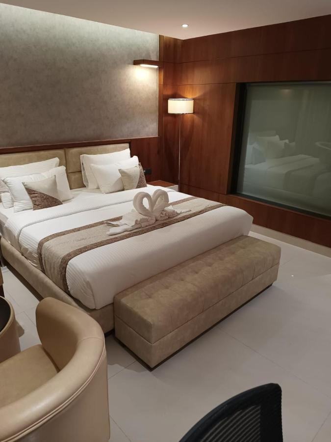 Royal Plaza By Rak Rooms,