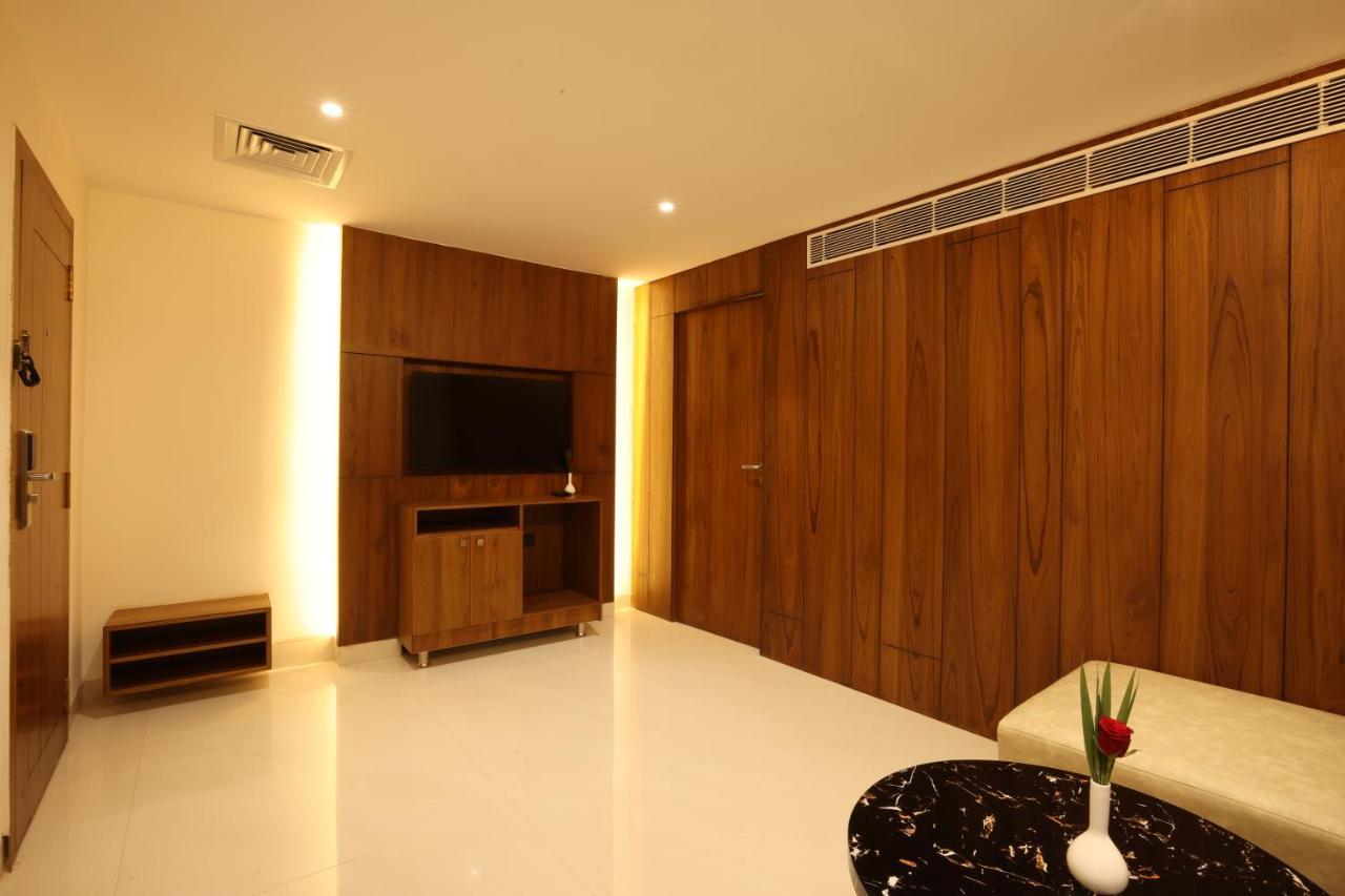 Royal Plaza By Rak Rooms, 4*