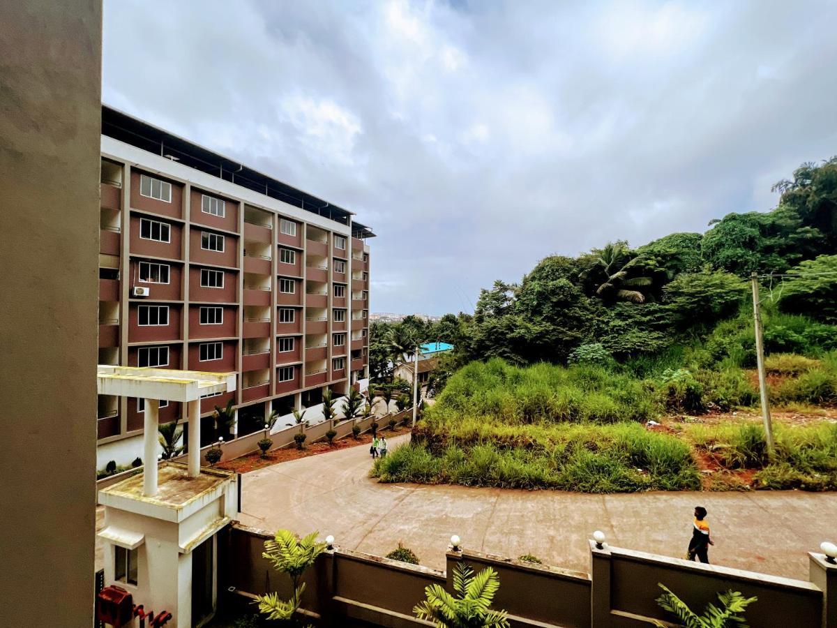 Luxurious 3bhk Vacation Amidst The City. Apartment *