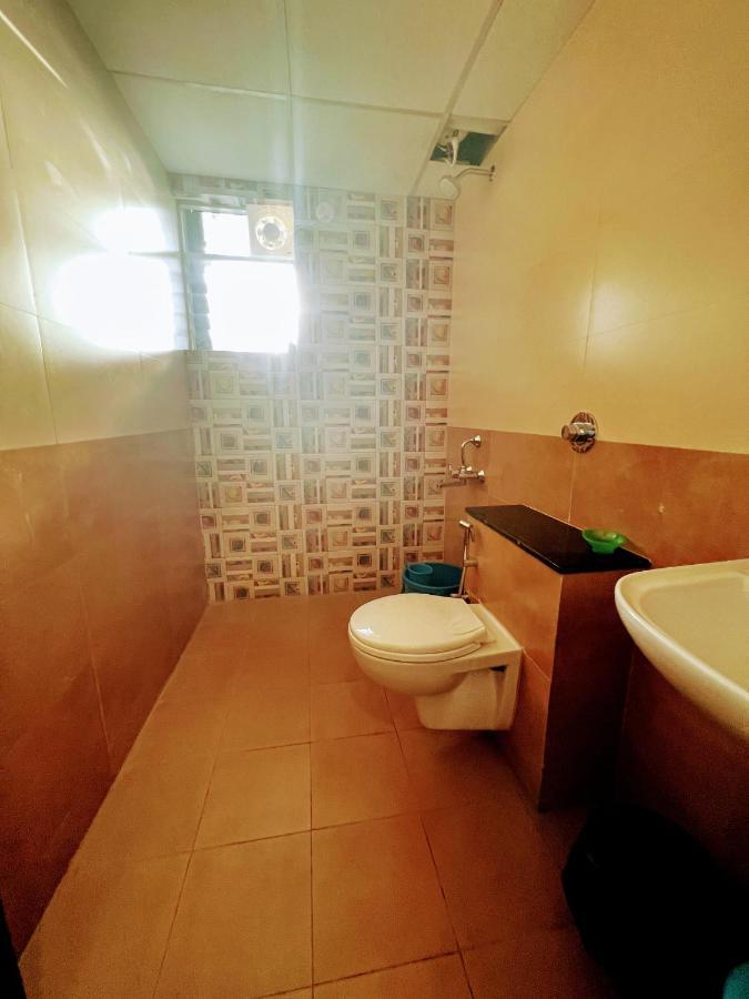 Luxurious 3bhk Vacation Amidst The City.