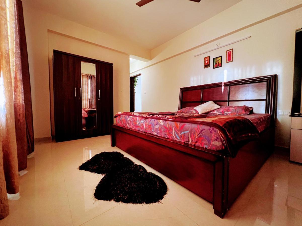 Luxurious 3bhk Vacation Amidst The City. Apartment *