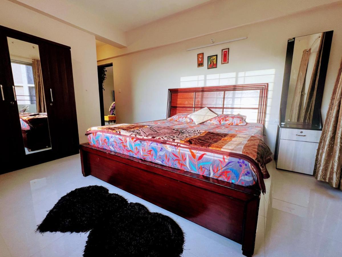 Luxurious 3bhk Vacation Amidst The City.