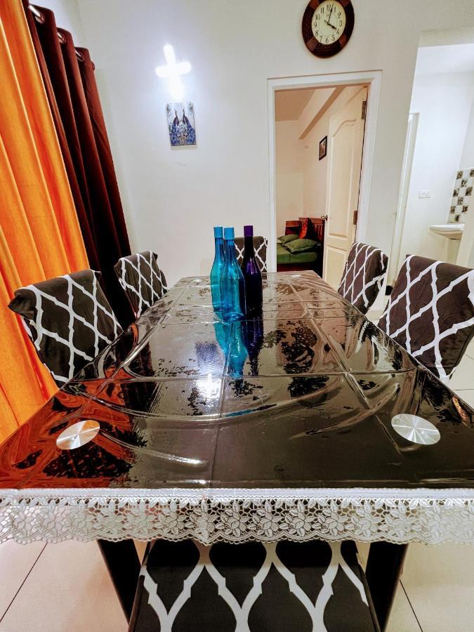 Cozy 2bhk Surrounded With Greenery. Apartment