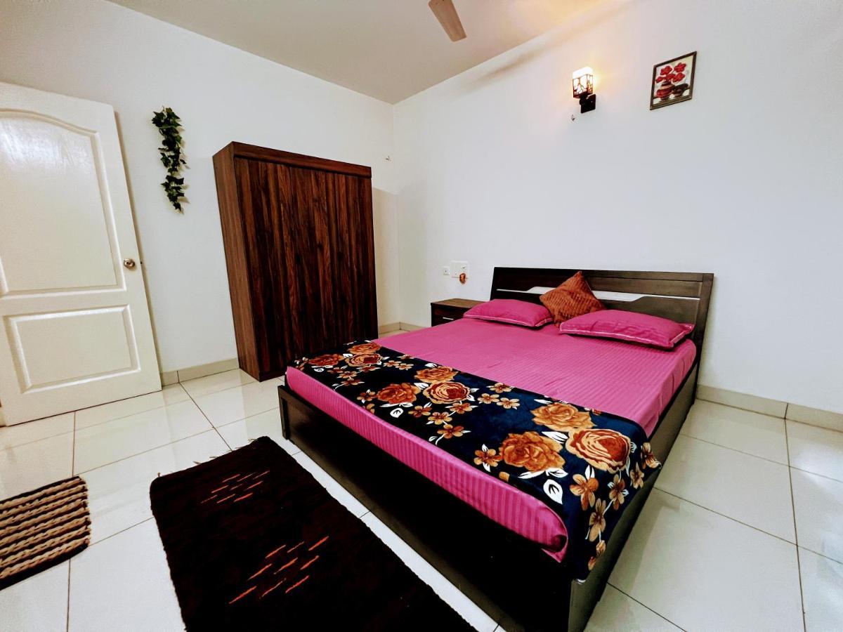 Apartment Cozy 2bhk Surrounded With Greenery.