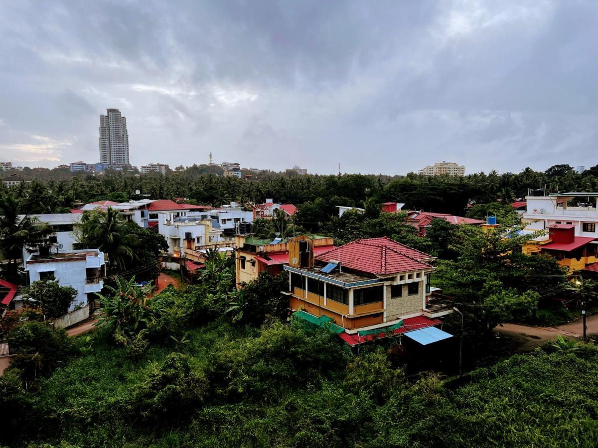 Apartment Cozy 2bhk Surrounded With Greenery. *