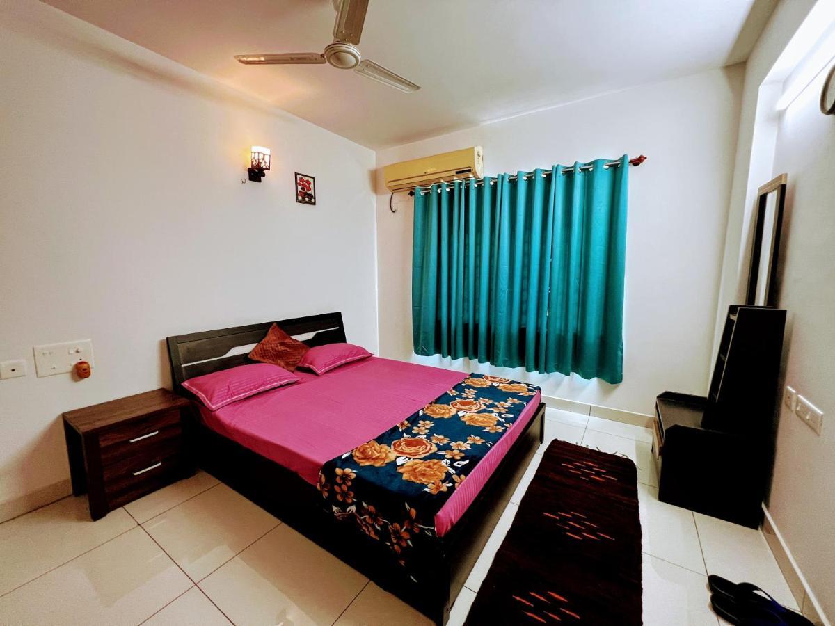 Cozy 2bhk Surrounded With Greenery. Apartment