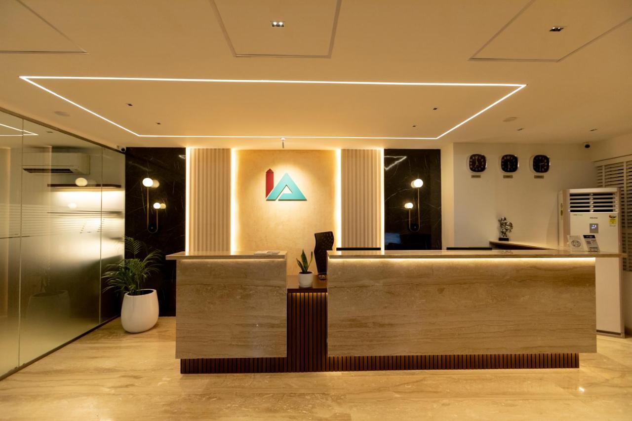 Inland Avenue Hotel Mangalore