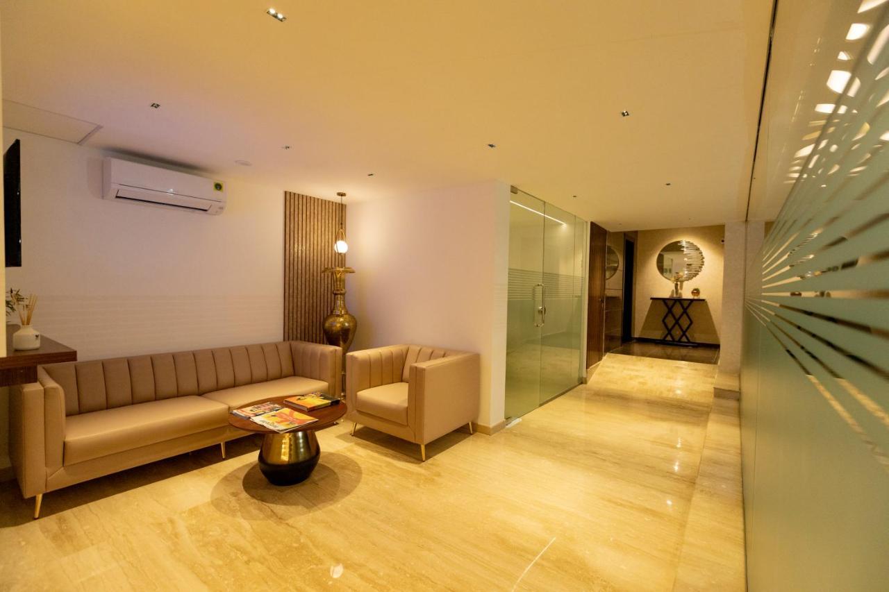 Inland Avenue Hotel 3*
