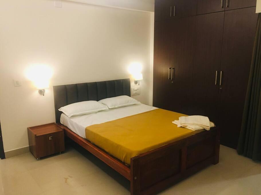 Apartment Vaishnavi Furnished Flats