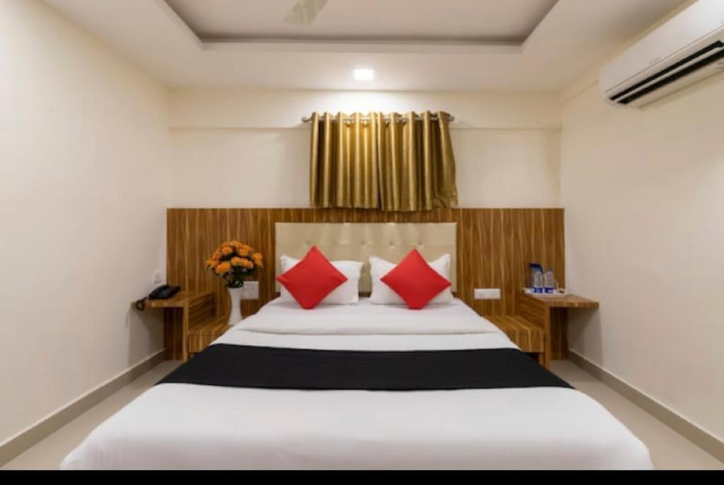 New Royal Lodge
